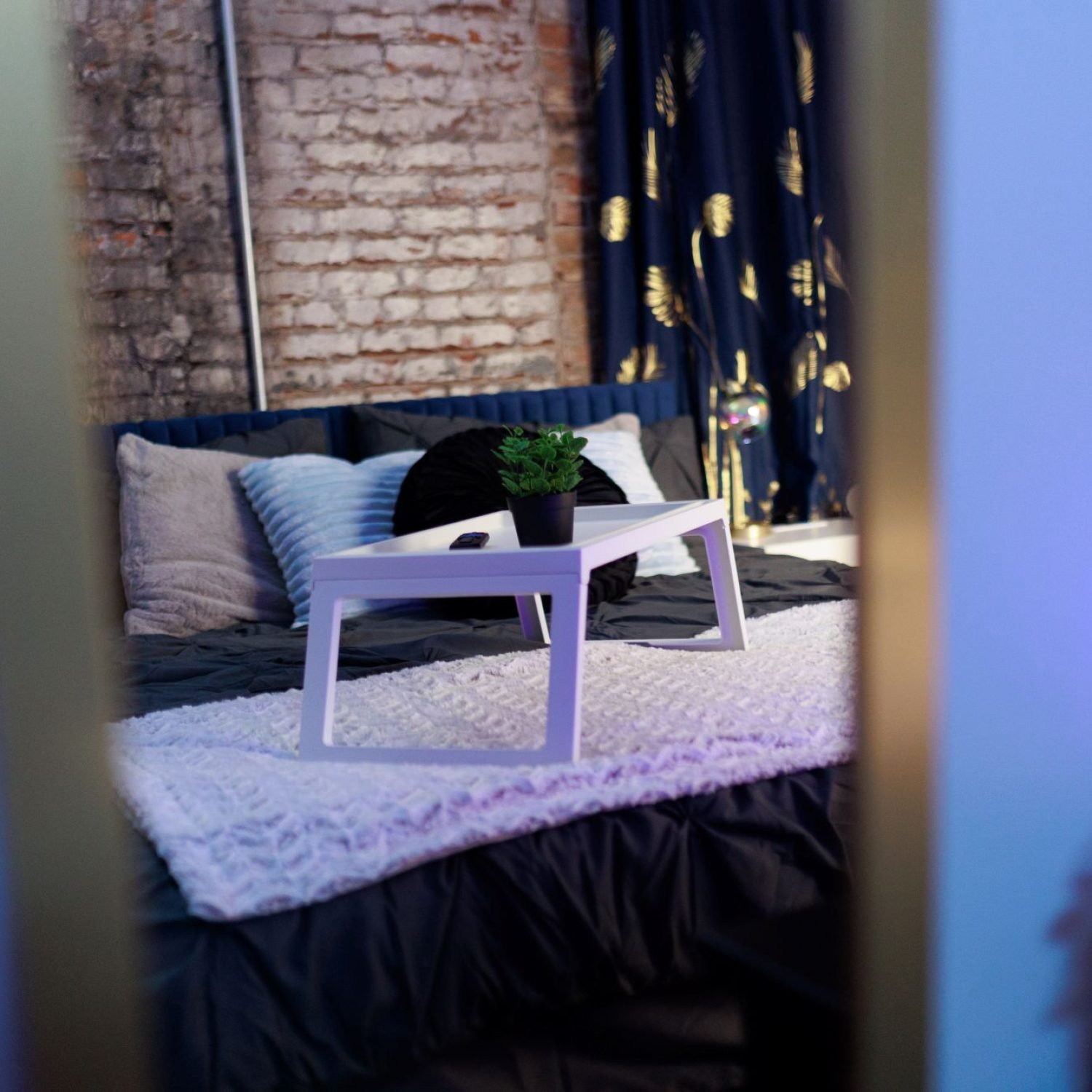 93A681FA-49ED-4232-86EC-F7DB6E92EFADE