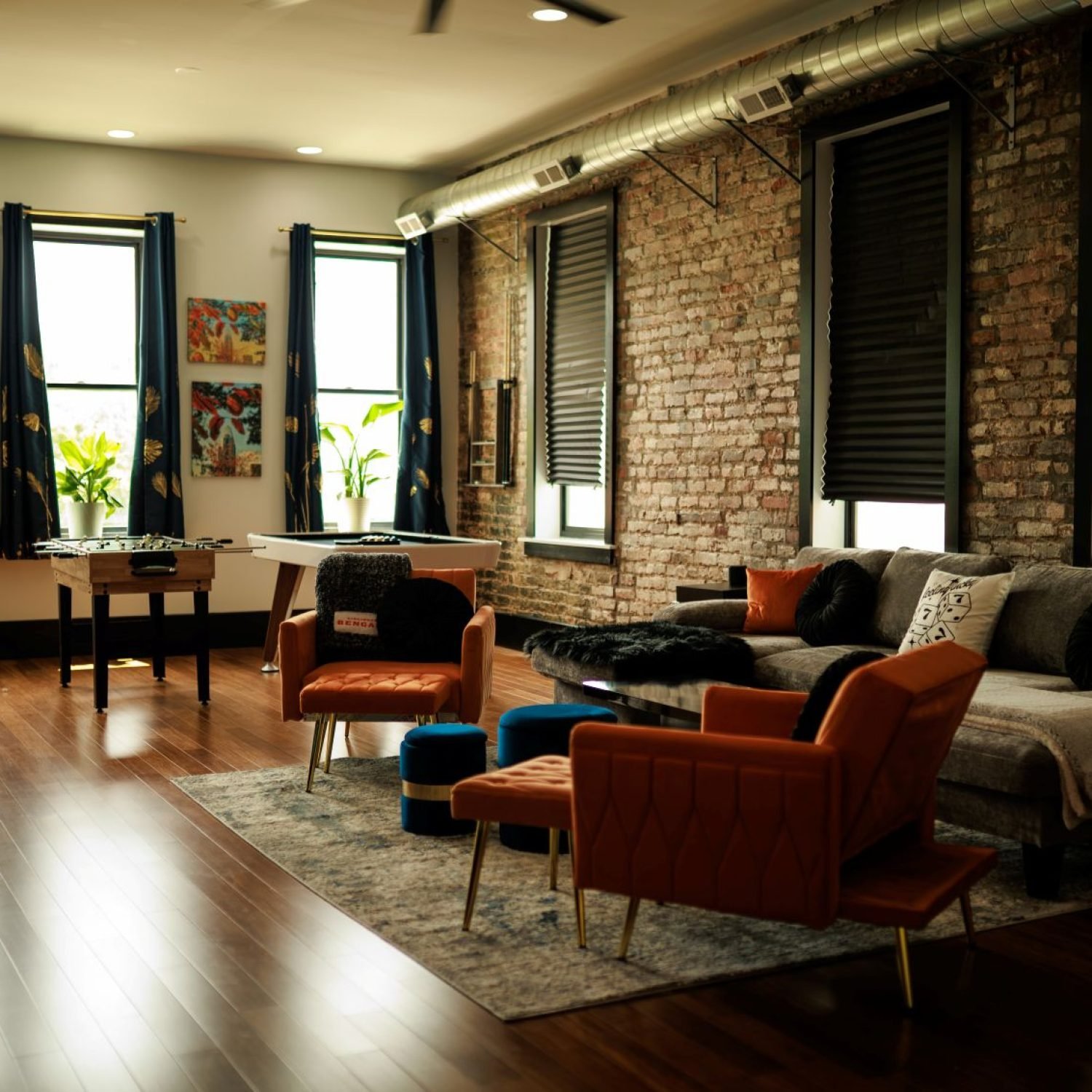 DBDCD7AF-DD7B-487E-BE33-60DD51B9DE13E